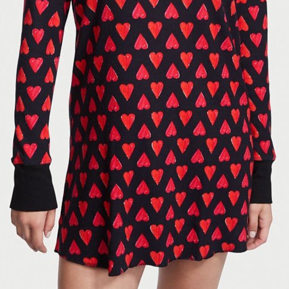 Hearts ❤️ VS XL Thermal Sleepshirt Black Heart Perfect for Valentine’s Day NWT - Picture 7 of 15